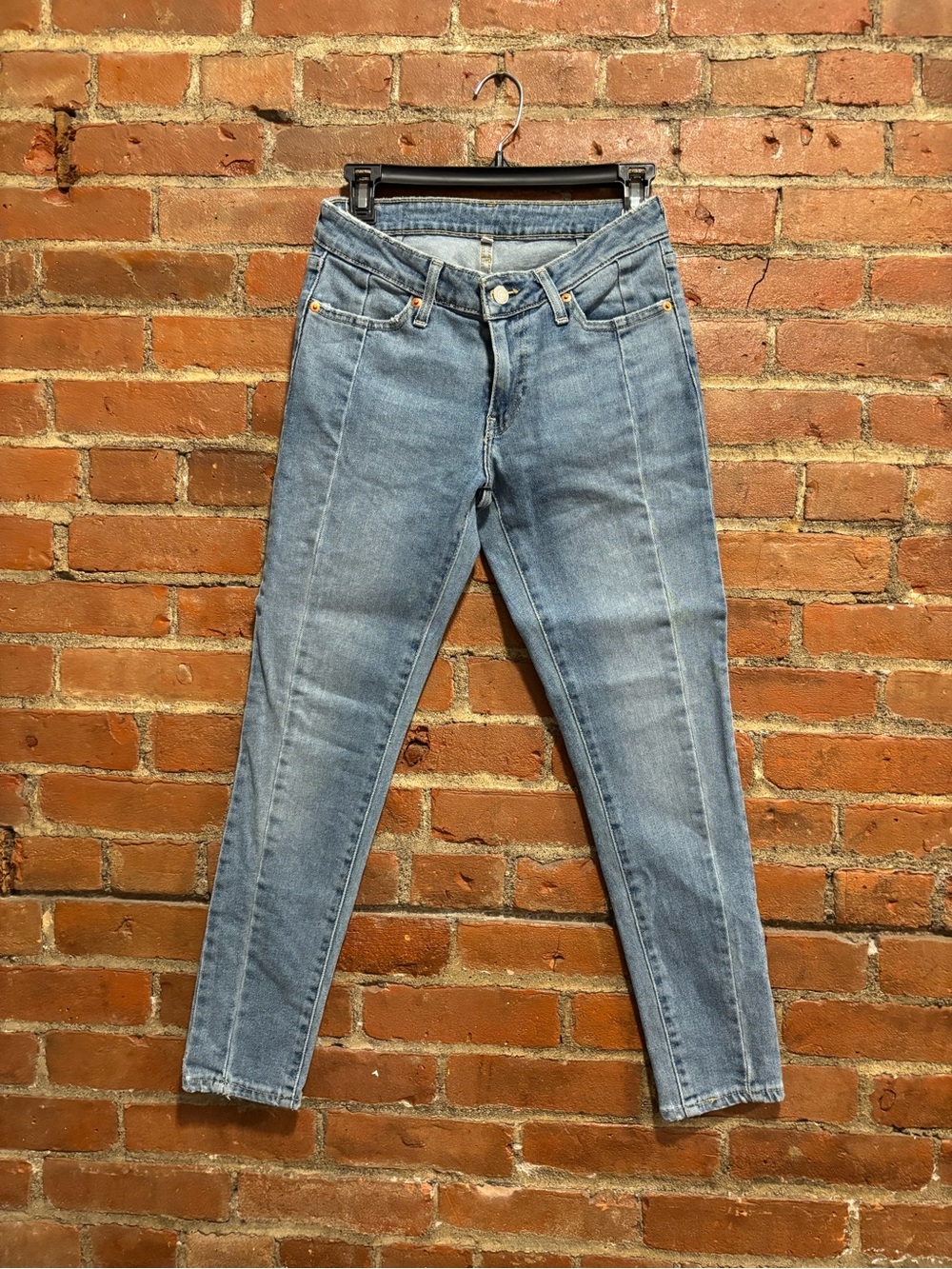Levi’s Women’s Mid Wash Skinny Jeans with Center Seam